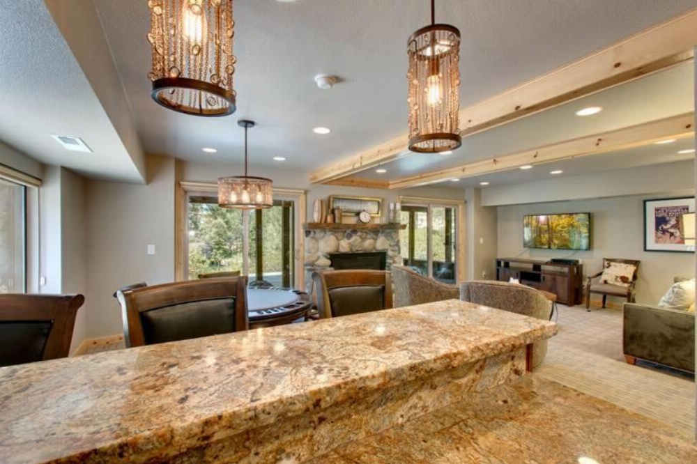 Pine Tree Chalet Main image