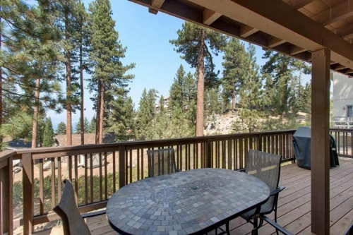 Pine Tree Chalet image 6